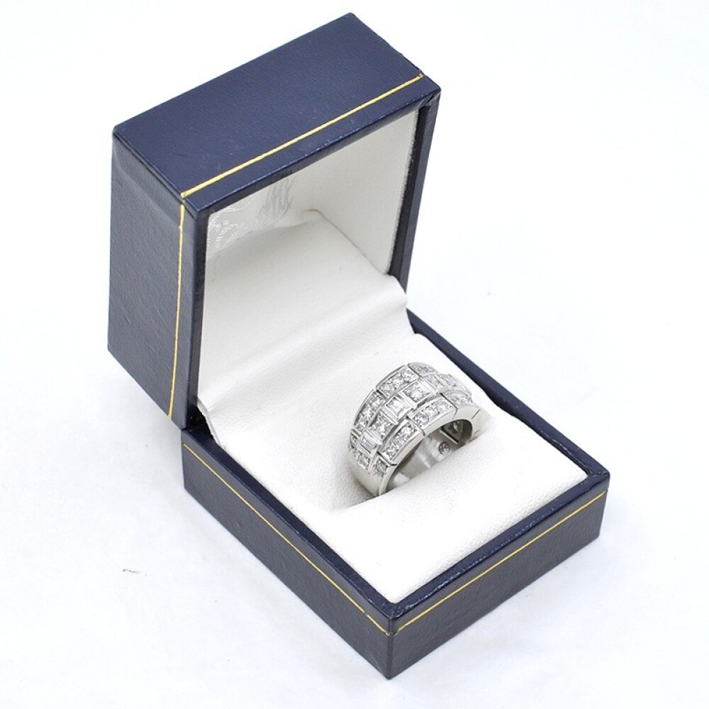 Anillo Platino Y Brillantes Redondos Y Baguette Anillo Platino Y Brillantes Redondos Y Baguette