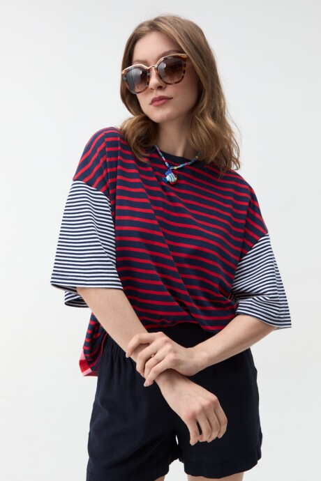 REMERA GARA Rojo
