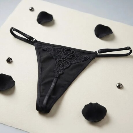 Tanga Cola Less Sexy con Guipur Negro
