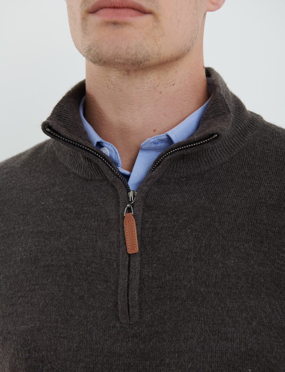 470415 REMERA HARRINGTON LABEL Gris Oscuro Melange
