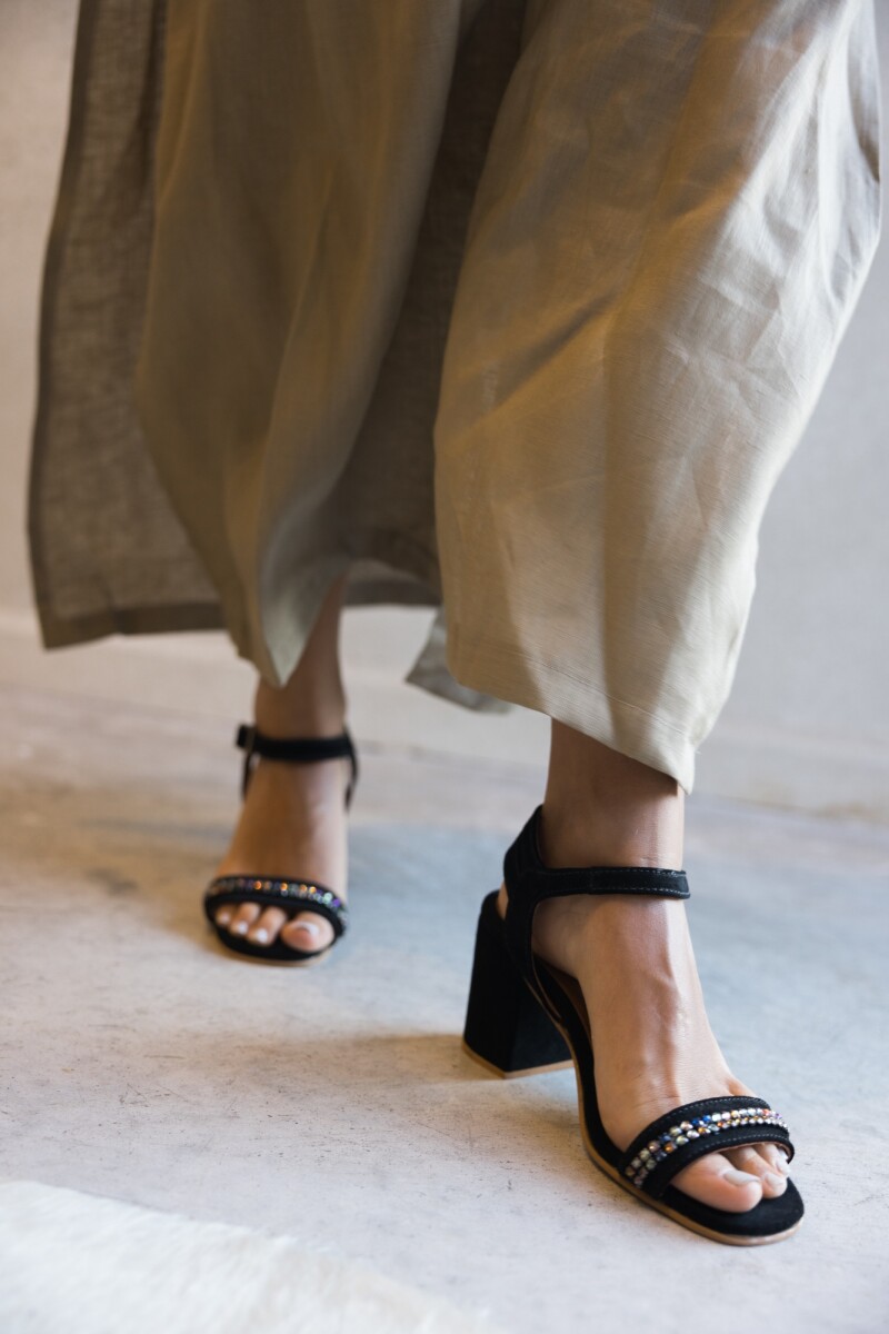 Sandalia Vic - Negro/strass Colores 