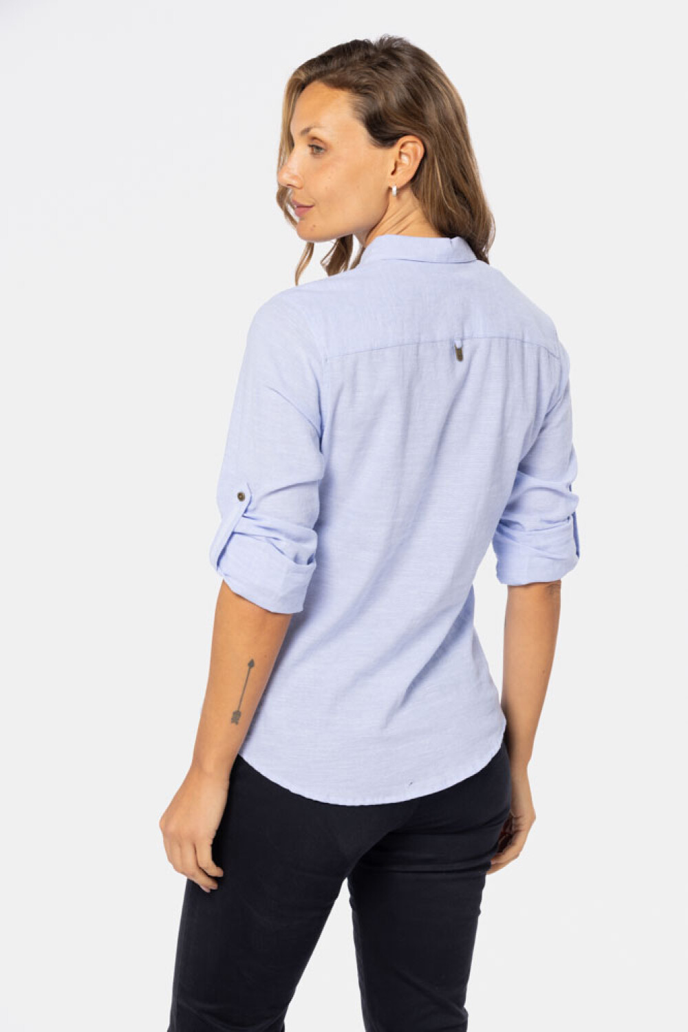 CAMISA DE LINO MEDIO BOTÓN Lila