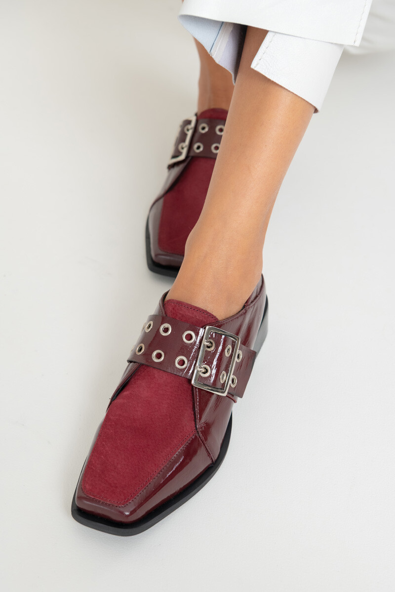 Zapato Moss Charol bordo
