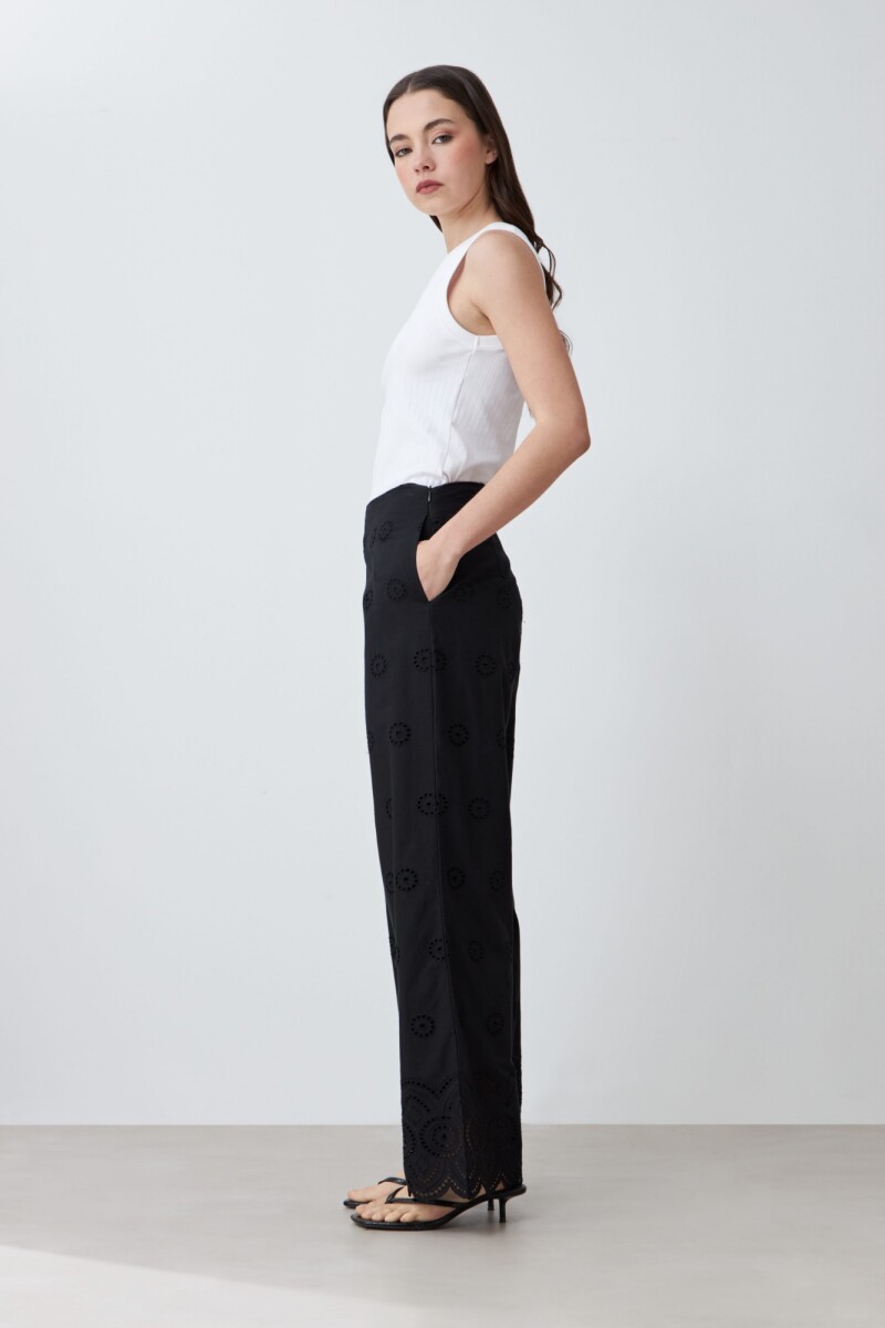 Pantalón de boderie negro