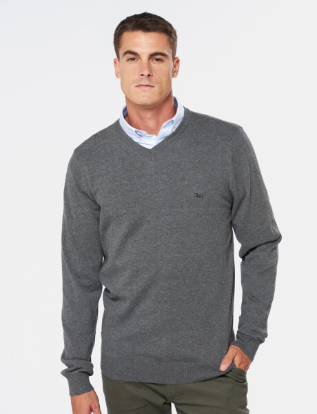 BUZO TEJIDO CUELLO EN V Gris