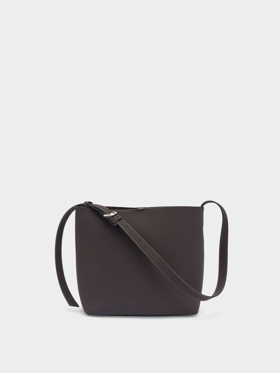 Bolso De Hombro Con Textura Suave marron