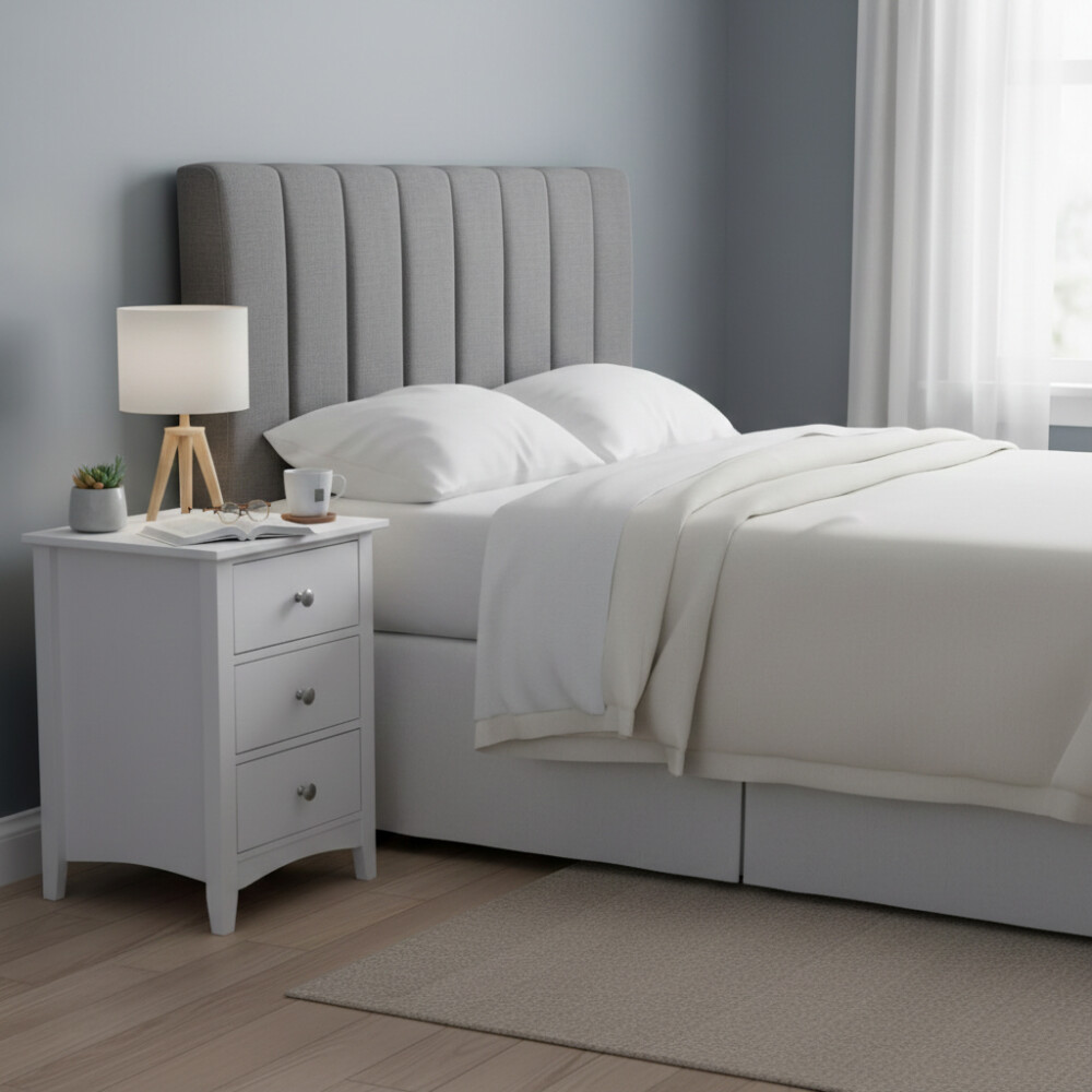 Mesa de luz 3 cajones Madera maciza / mdf Mesa de luz 3 cajones Madera maciza / mdf