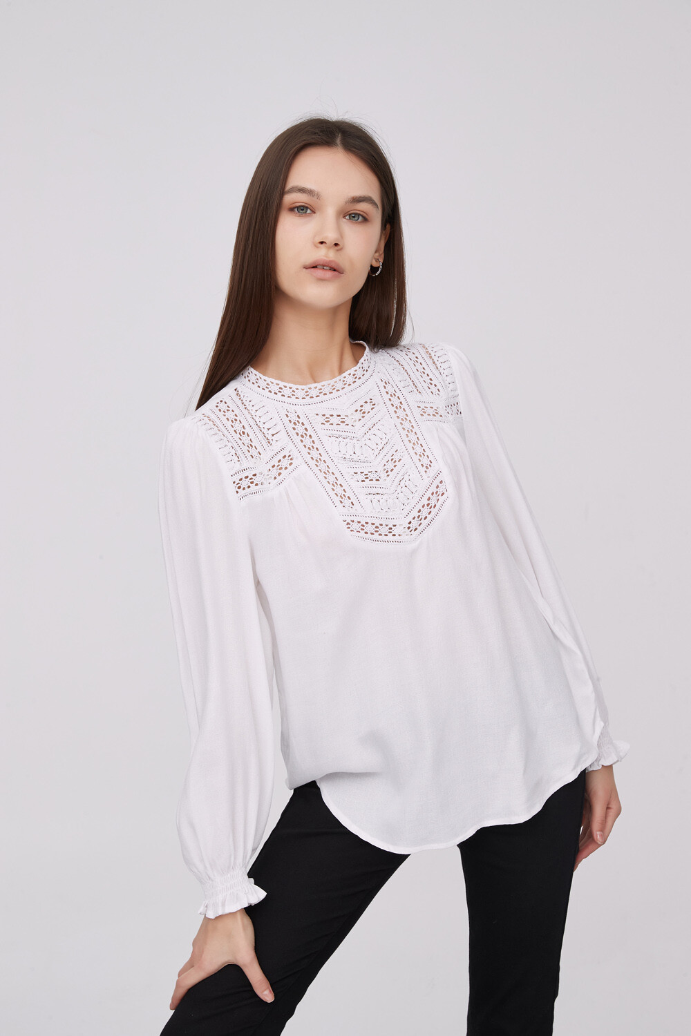 Blusa Anjelika Blanco