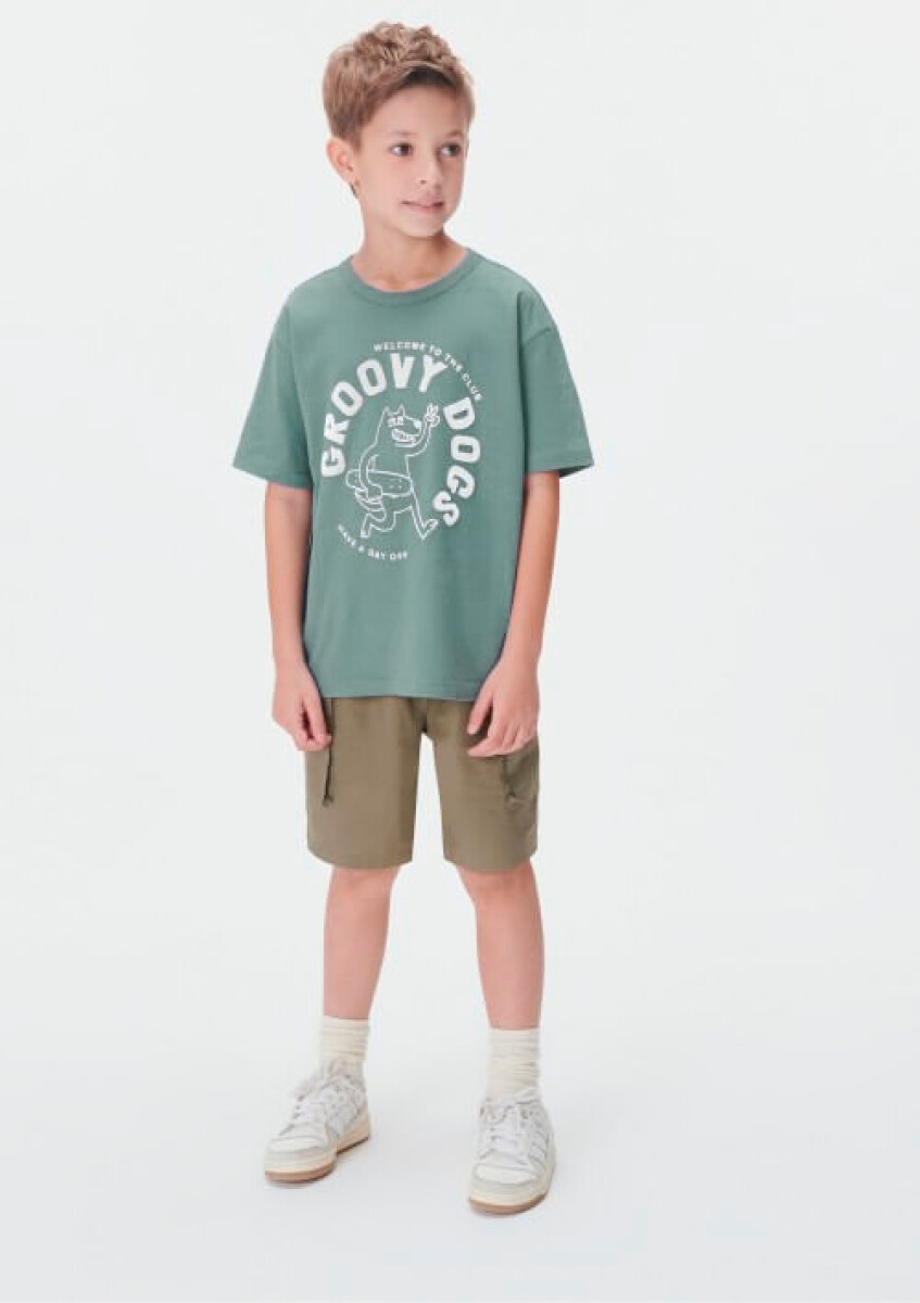 CAMISETA INFANTIL OVERSIZE CON ESTAMPA - VERDE 