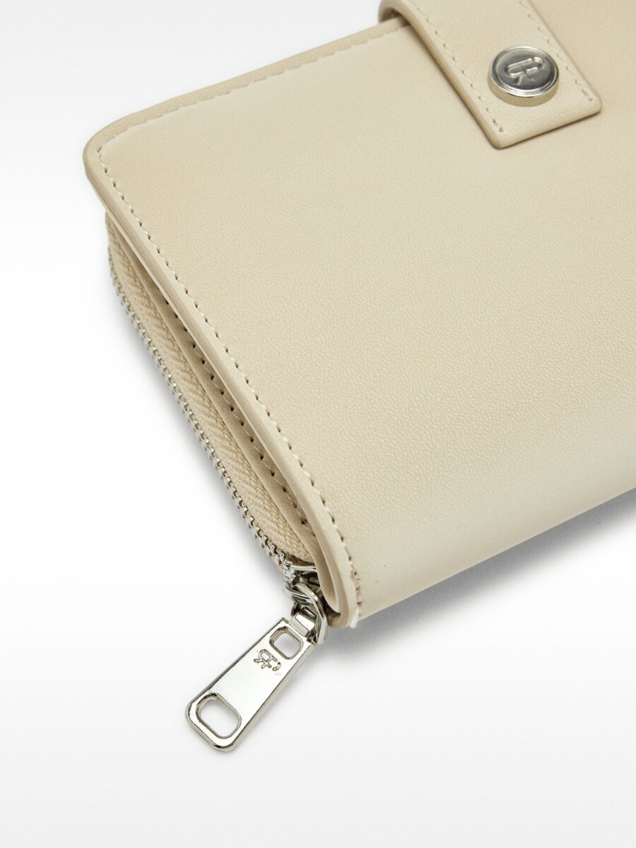 Cartera Con Textura Suave crudo
