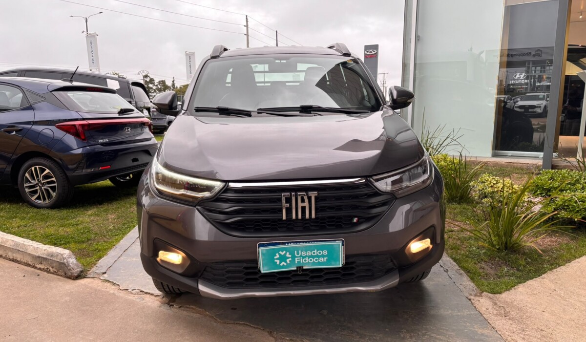 Fiat Strada Volcano - 2022 Fiat Strada Volcano - 2022