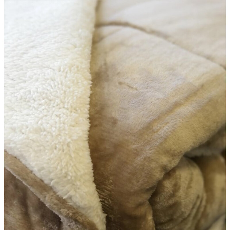 Acolchado RED FLEX de Corderito y Sherpa QUEEN 250x230 BEIGE