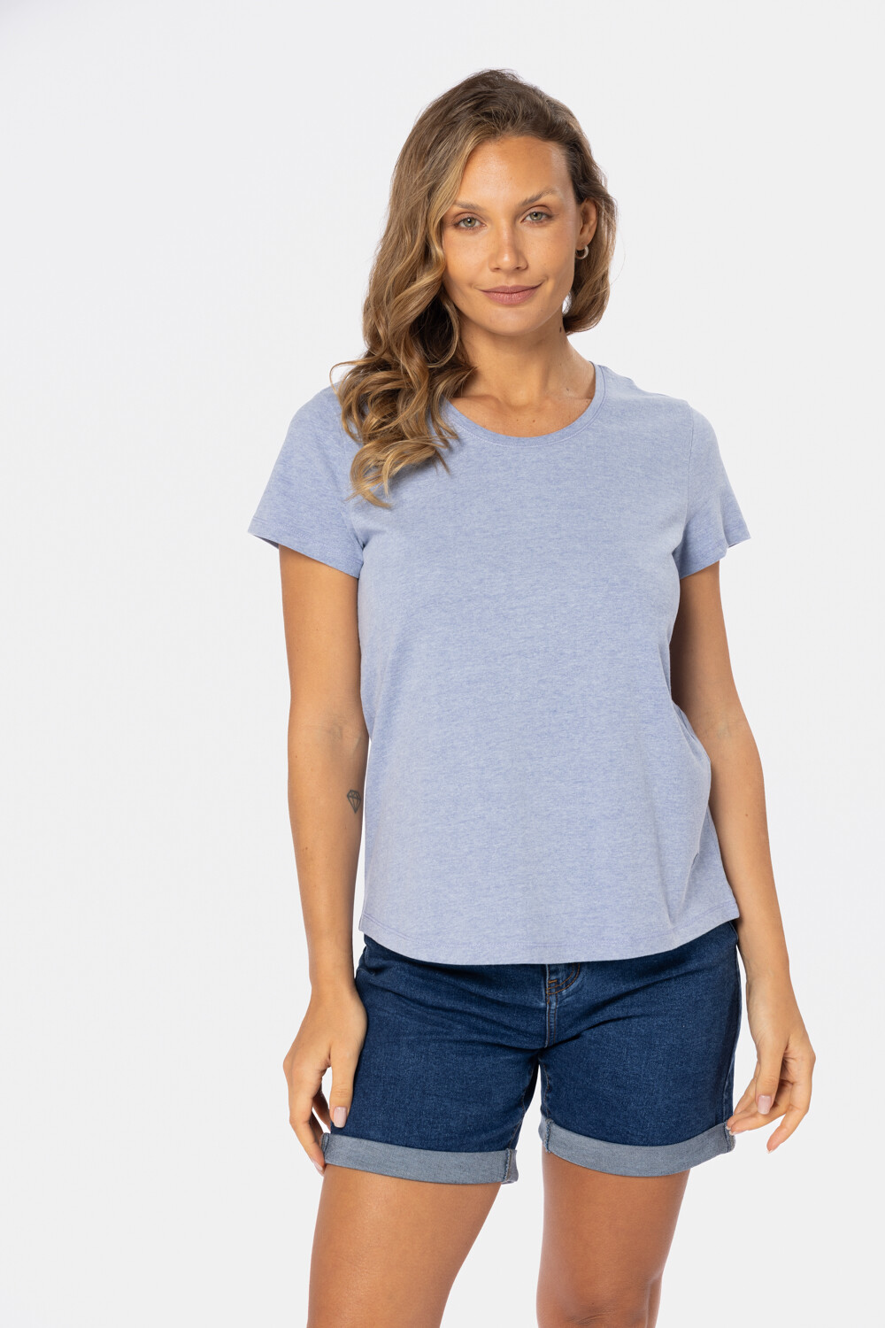 REMERA BÁSICA DE ALGODÓN Denim