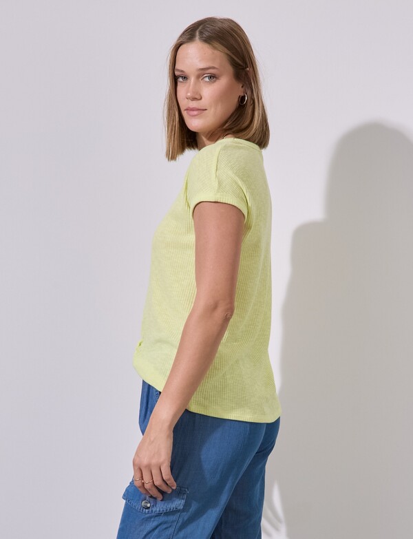 Remera Rib Escote V VERDE