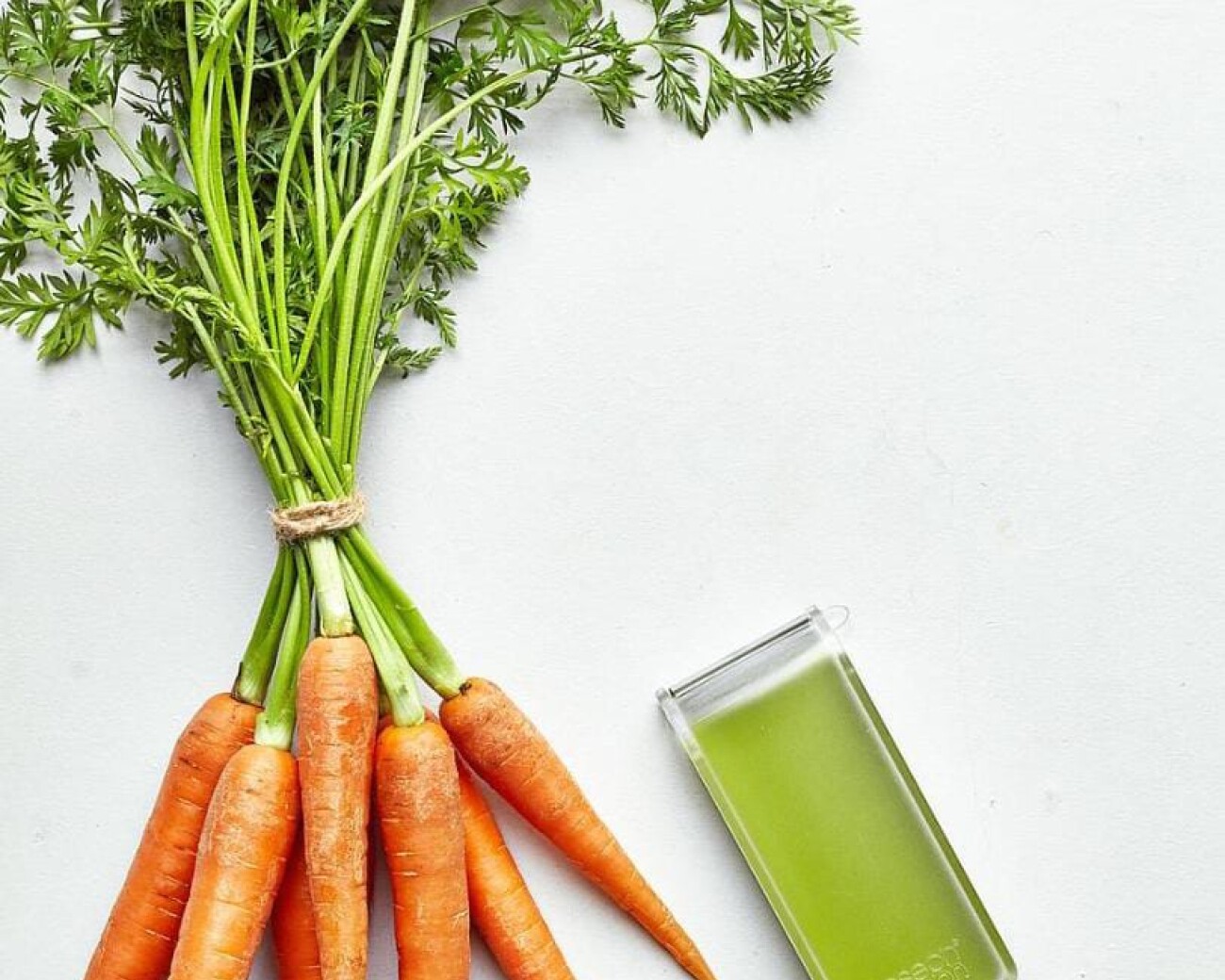 Pelador “PeelStore™” con depósito recolector (verde) Pelador “PeelStore™” con depósito recolector (verde)