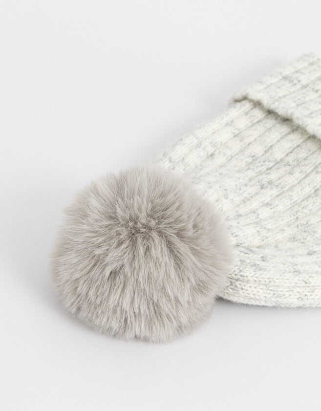 Gorro Clasico Gorro Tejido Con Pompón - Blanco Crudo