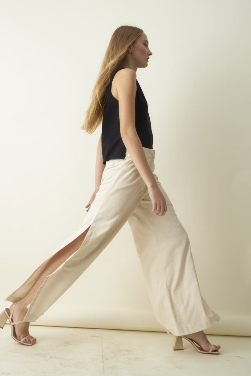 Corts Off White