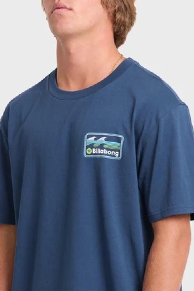 REMERA RUNNER PREMIUM SS A-azul