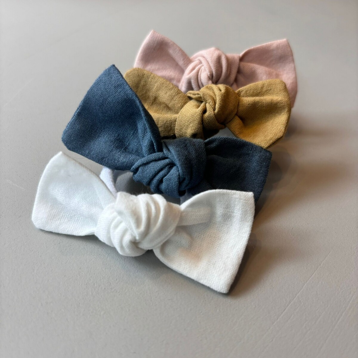 Moña Anette Gomita - BEIGE 