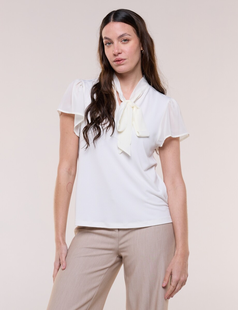 Blusa Tie Neck Con Mangas Mariposa De Gasa - Crudo 