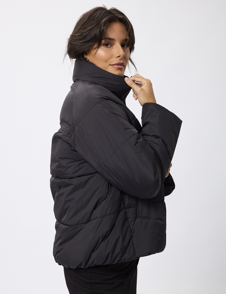 Campera nylon Bravela negro