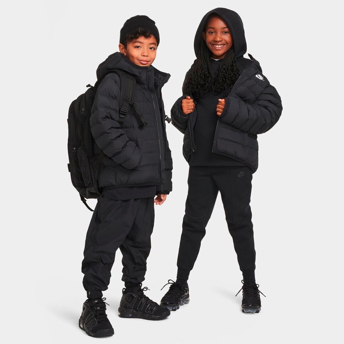 Abrigo Nike Sportswear Bajo Unisex - Negro 