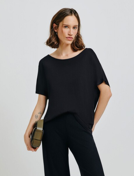 BLUSA BÁSICA DE VISCOSA NEGRO