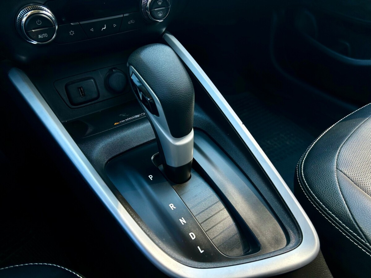 Chevrolet Onix Premier 1.0T AT Extra Full 2021 Chevrolet Onix Premier 1.0T AT Extra Full 2021