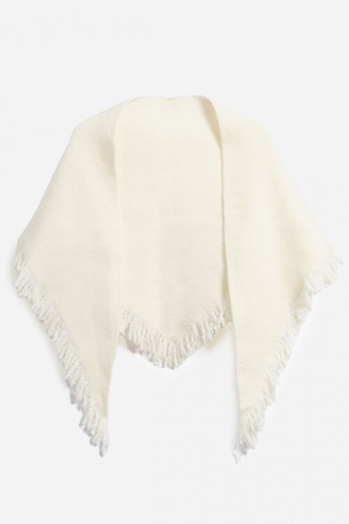 Capa triangulo tejida con lana crudo