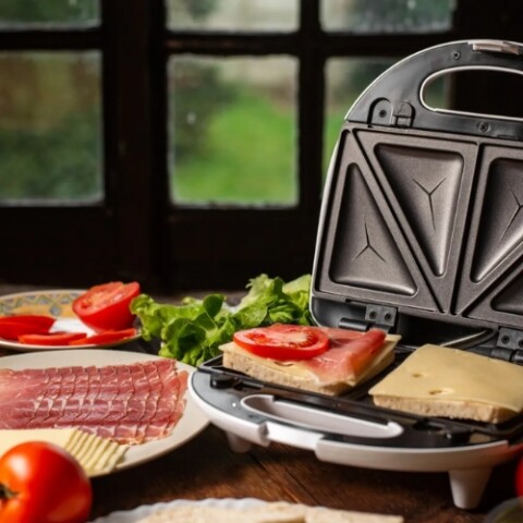 Sandwichera COBY 2 Porciones Negra CY3399-2201 Sandwichera Coby 2 Porciones Negra Cy3399-2201