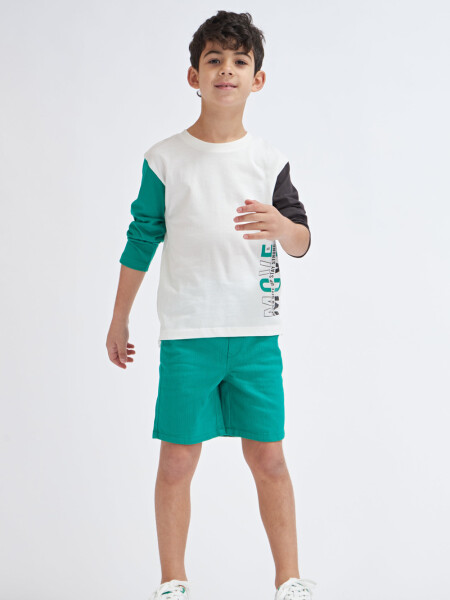 Bermuda casual con lavado Verde