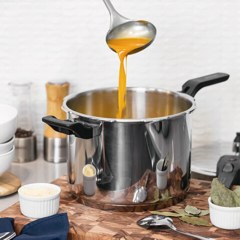 Olla a presión en acero inox. modelo Brava, 6 Lts. -TRAMONTINA TF1883