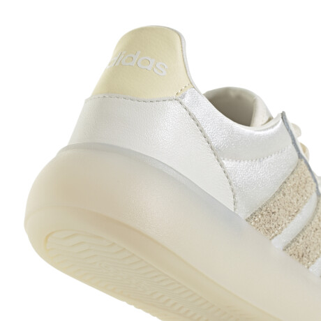 adidas BAREEDA DECODE White