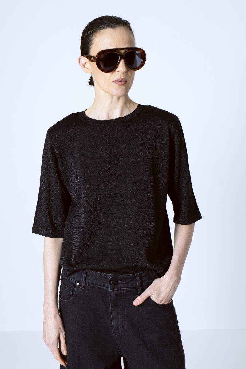 Lira Black