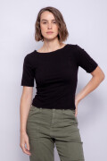 REMERA NICOLETTA Negro