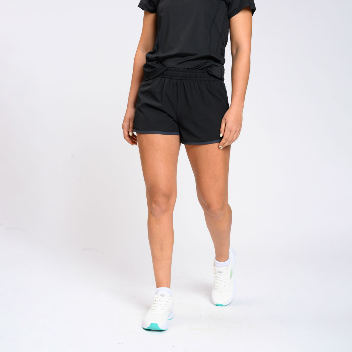 SHORT KIM DAMA Umbro Mujer - 002 