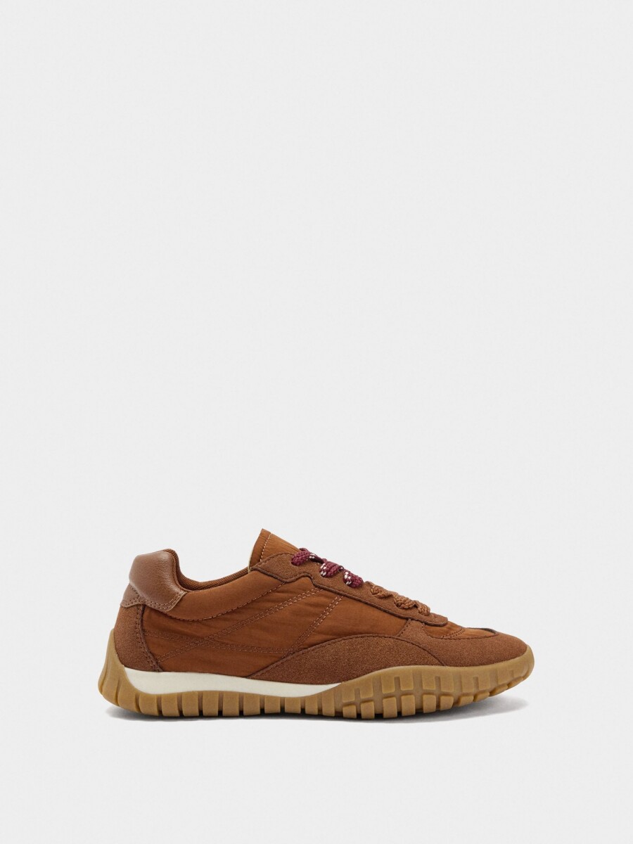 Zapatillas Monocromáticas canela