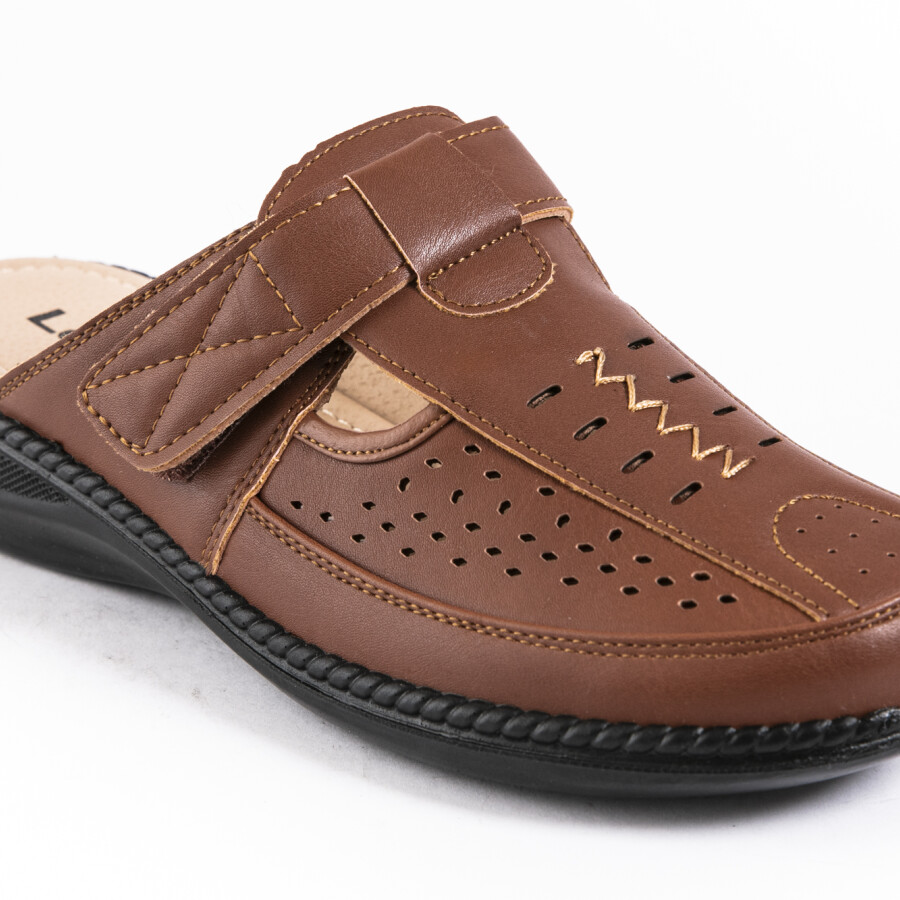 *LEGERO ZUECO BROWN