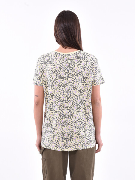 REMERA HAWAII ESTAMPADO 3