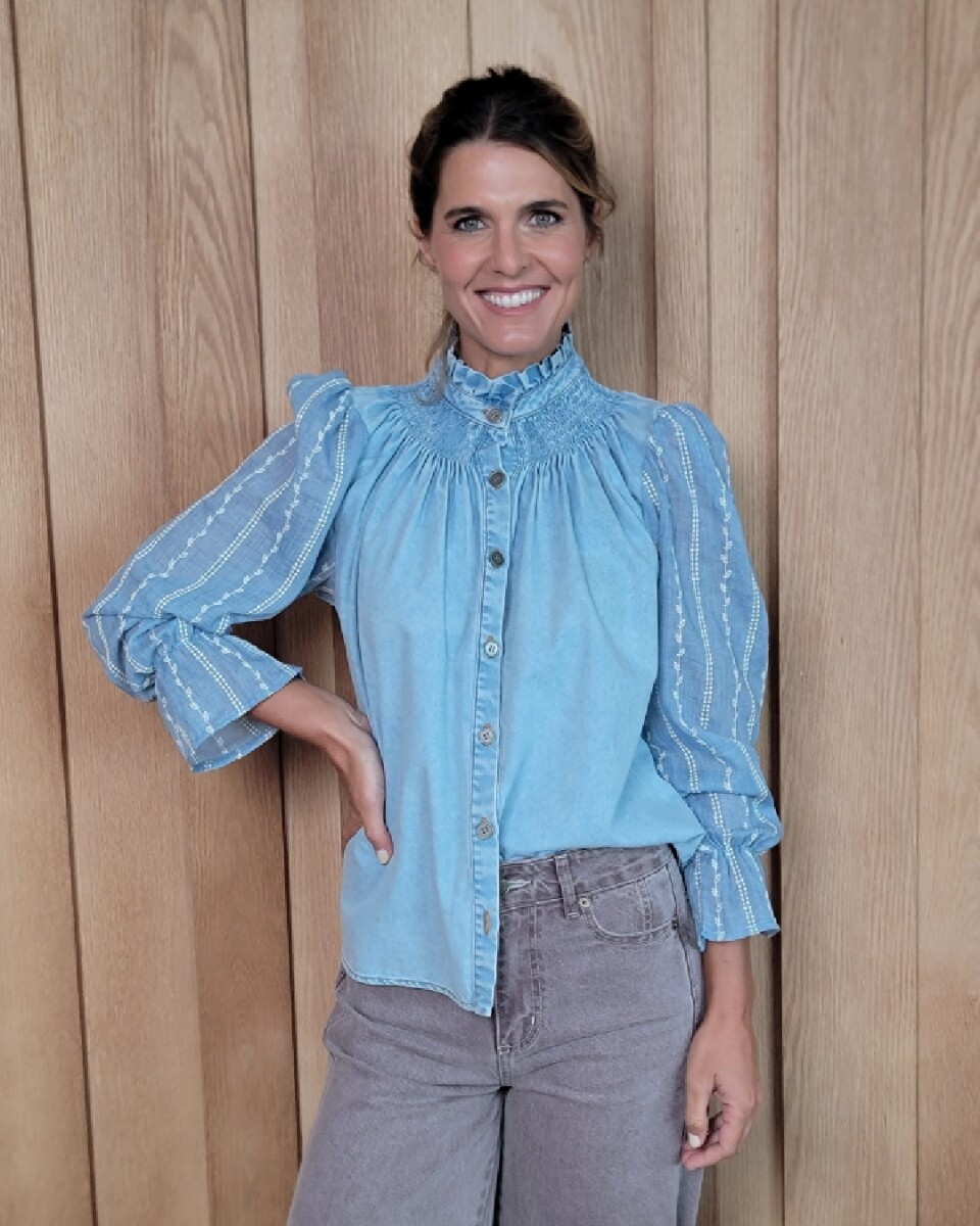 Camisa Camila - Combinada denim celeste y broderie celeste 