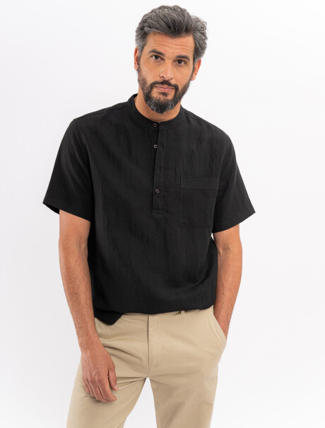 Camisa m/c cuello mao negro