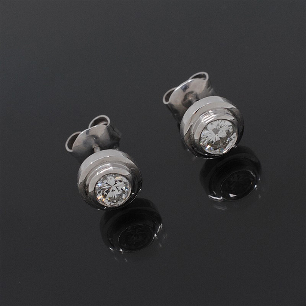 Caravanas En Oro 18K Blanco Y Brillantes Caravanas En Oro 18K Blanco Y Brillantes
