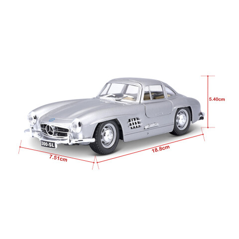 Auto de Colección Bburago Escala 1:24 MERCEDES BENZ PLATA