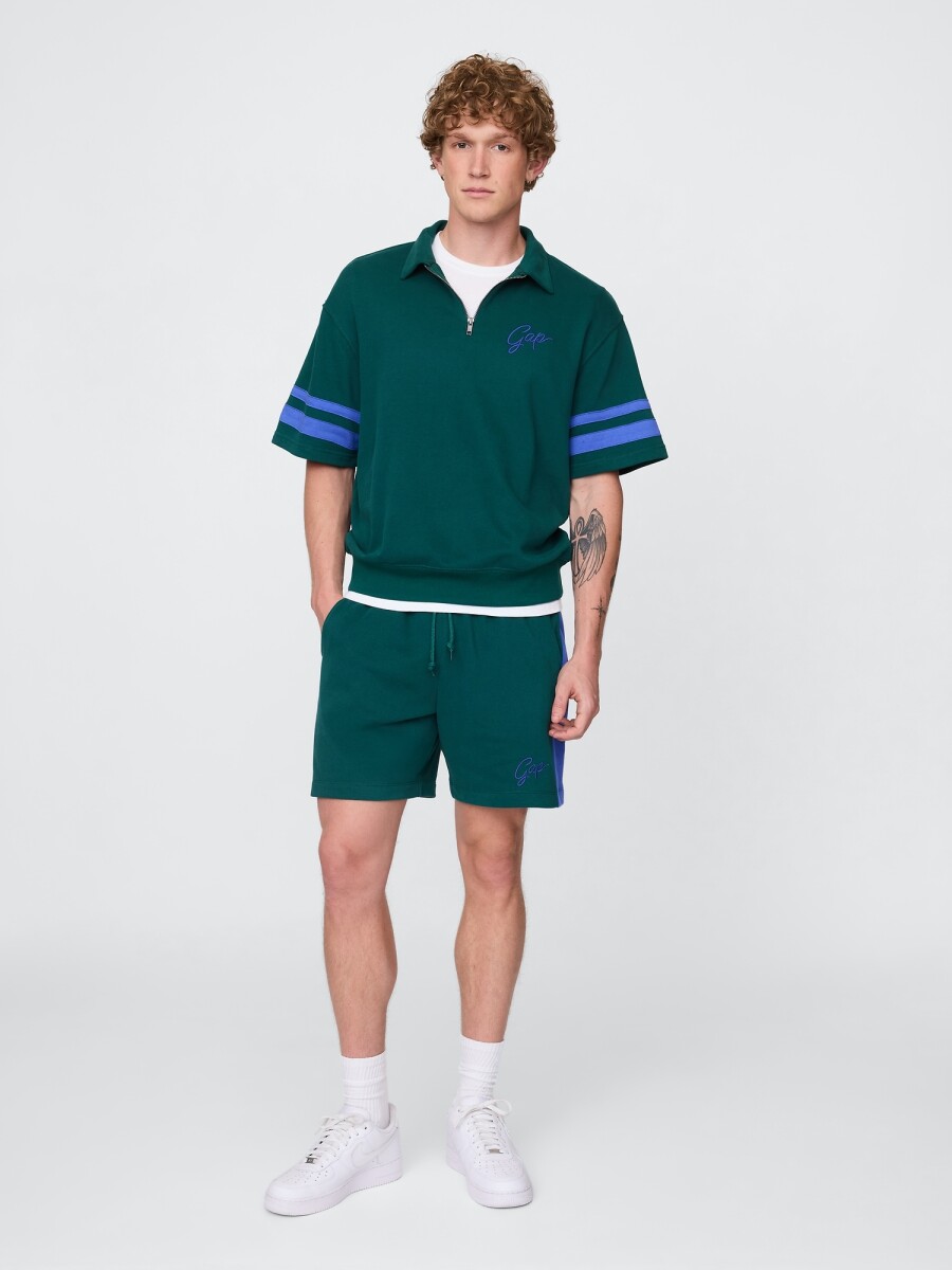 Short Deportivo Sin Felpa Logo Gap Hombre - Rain Forest 19-5232 Tc 