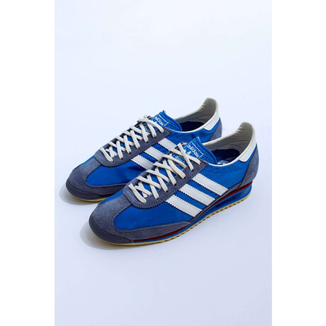 Champion SL72 Blue