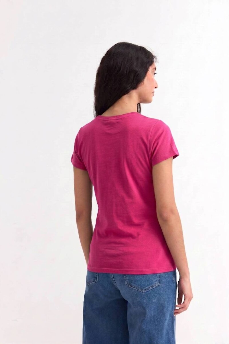 Remera cuello redondo ICONIC 150 ROSA PASTEL