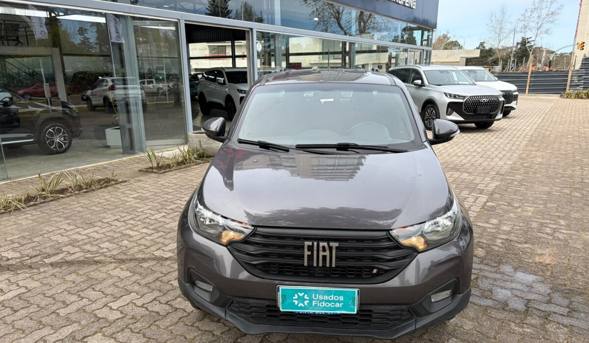 Fiat Strada Freedom DC 1.4 - 2021 Fiat Strada Freedom DC 1.4 - 2021