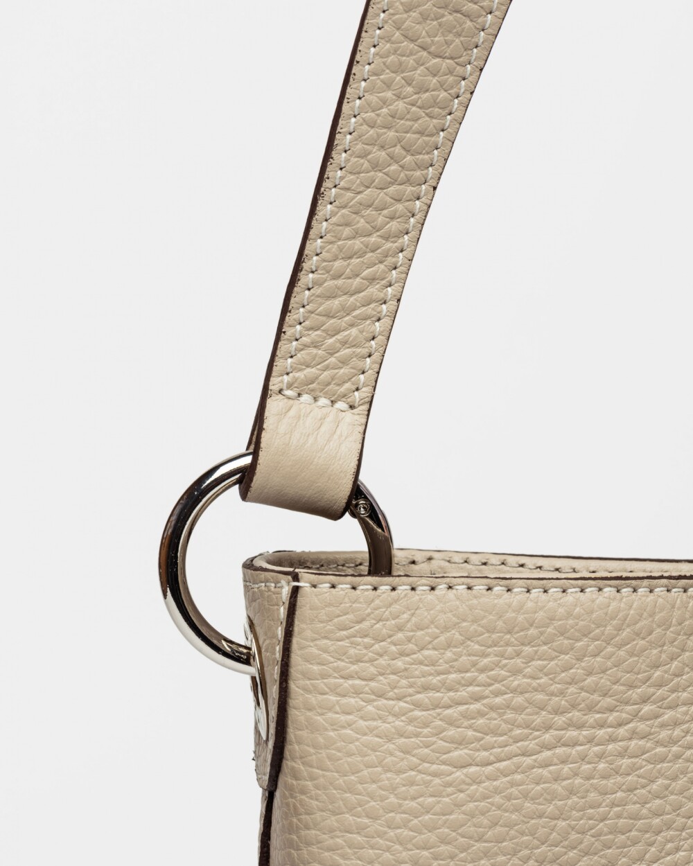 Cartera al hombro Anya en cuero graneado Taupe