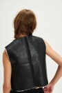CHALECO TRAVELERS Negro