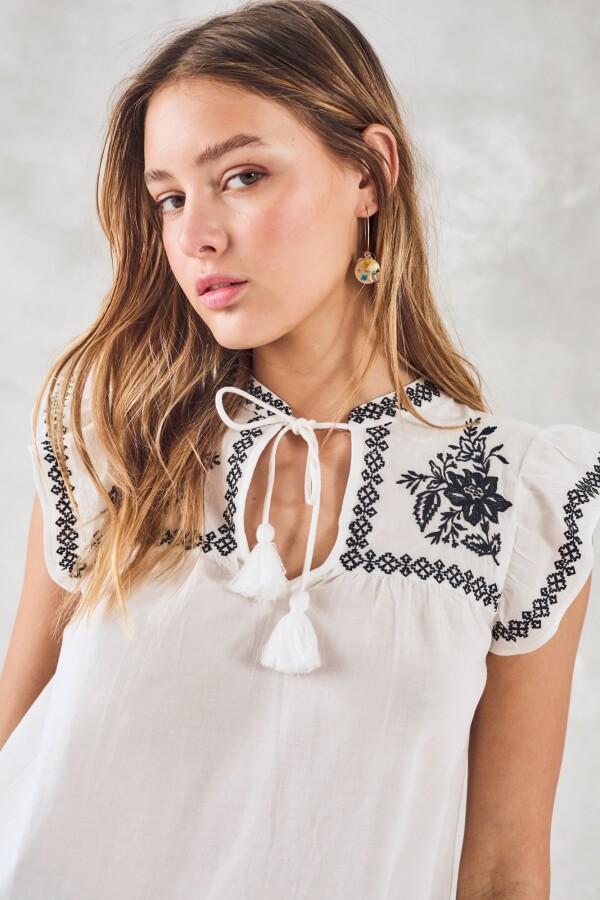 Blusa Bordado Blanco
